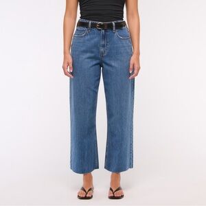 NWT Abercrombie & Fitch Women Jeans Curve Love High Rise Cropped Wide Leg Short